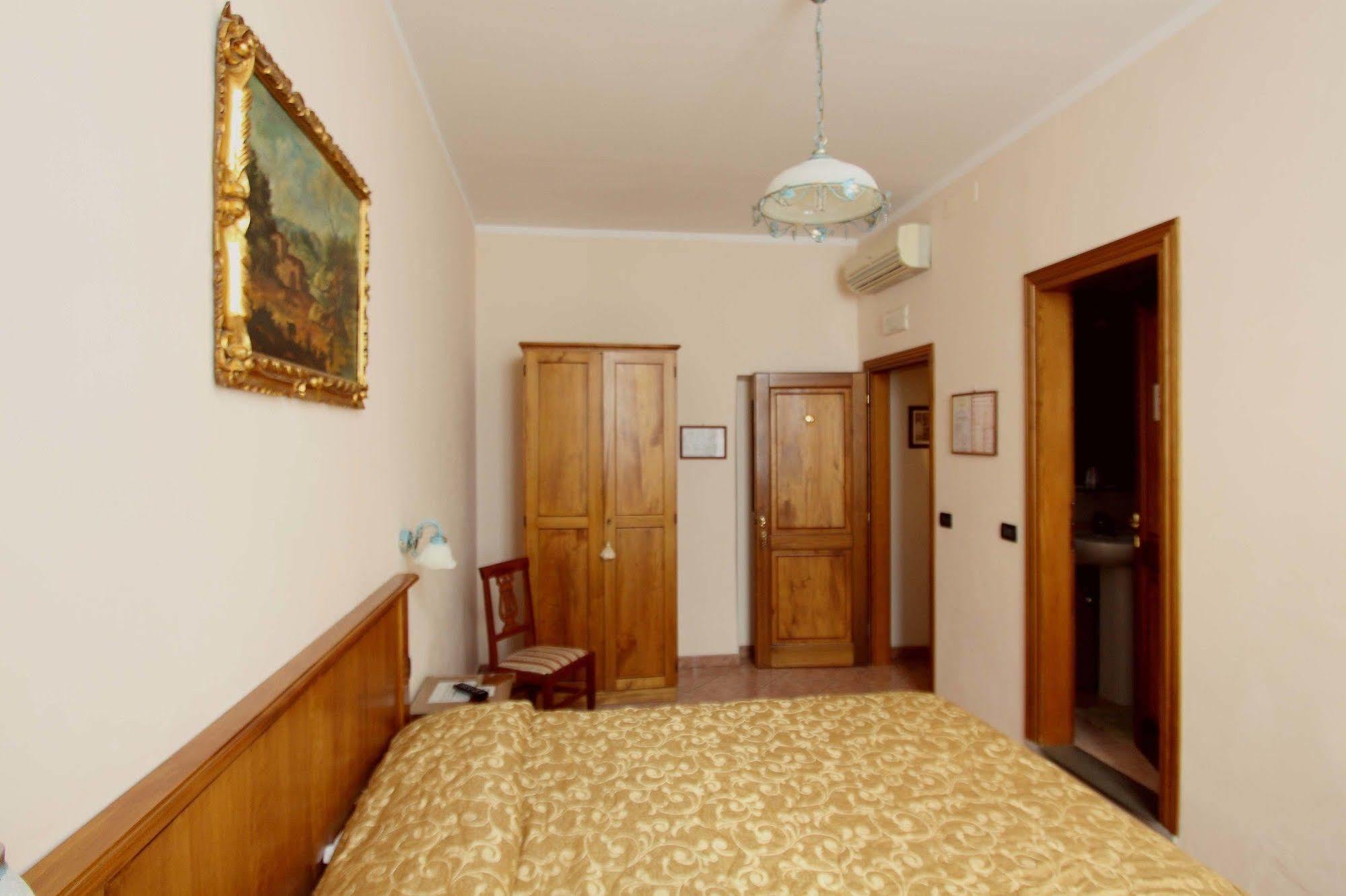 Hotel Margaret Florence Extérieur photo