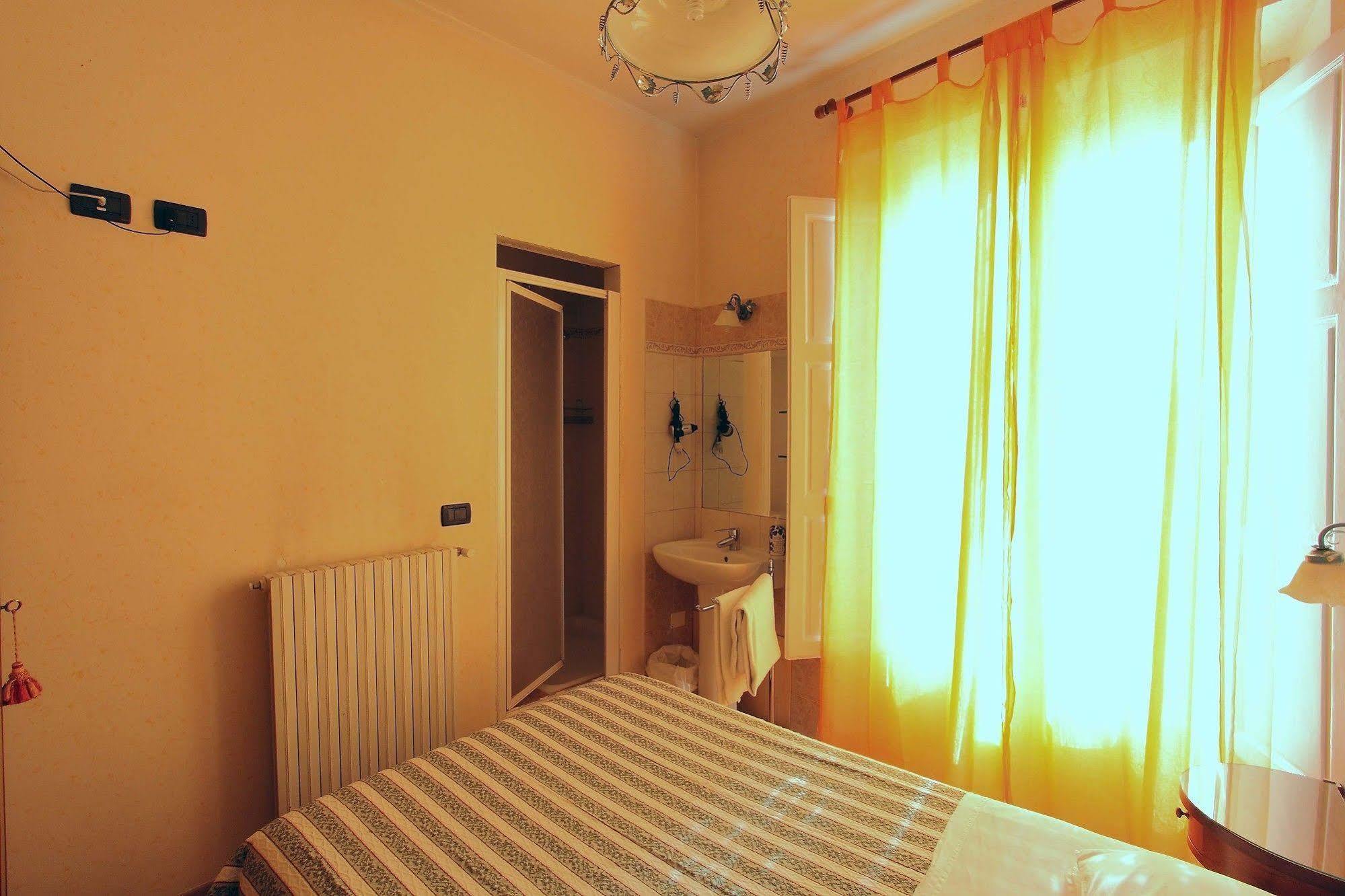 Hotel Margaret Florence Extérieur photo